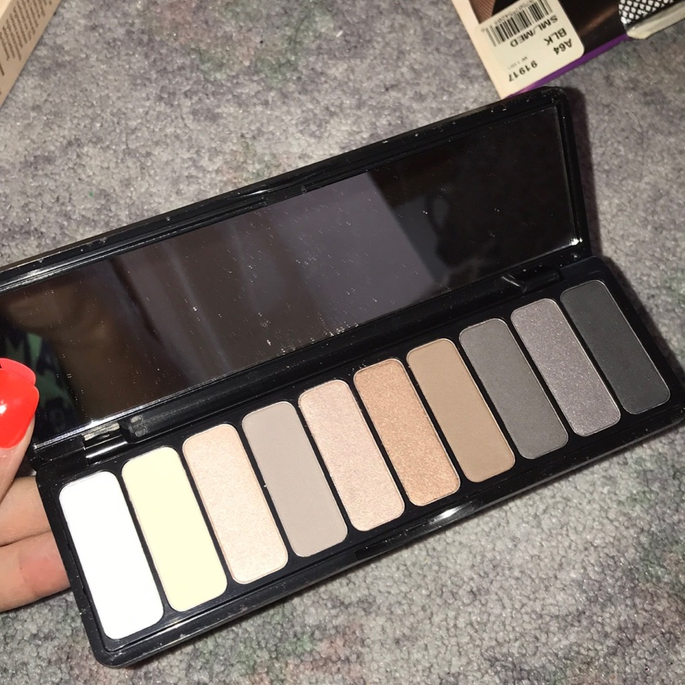 Elf eyeshadow palette